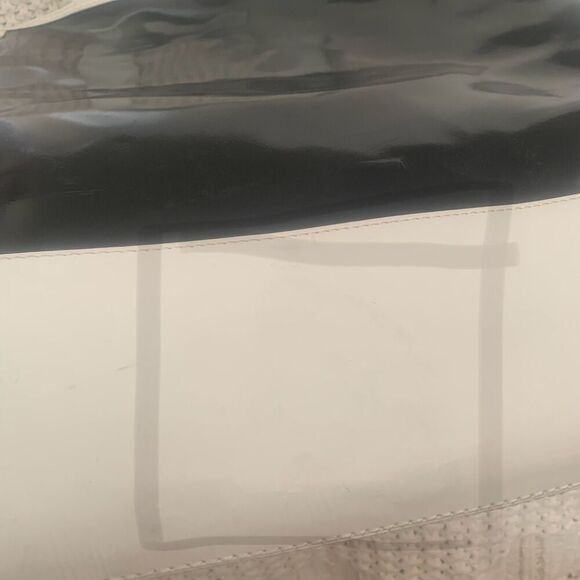 Lands End Patent Leather Mod Tote Bag Black w/White Snap Close Top Cotton Lining - Picture 15 of 16